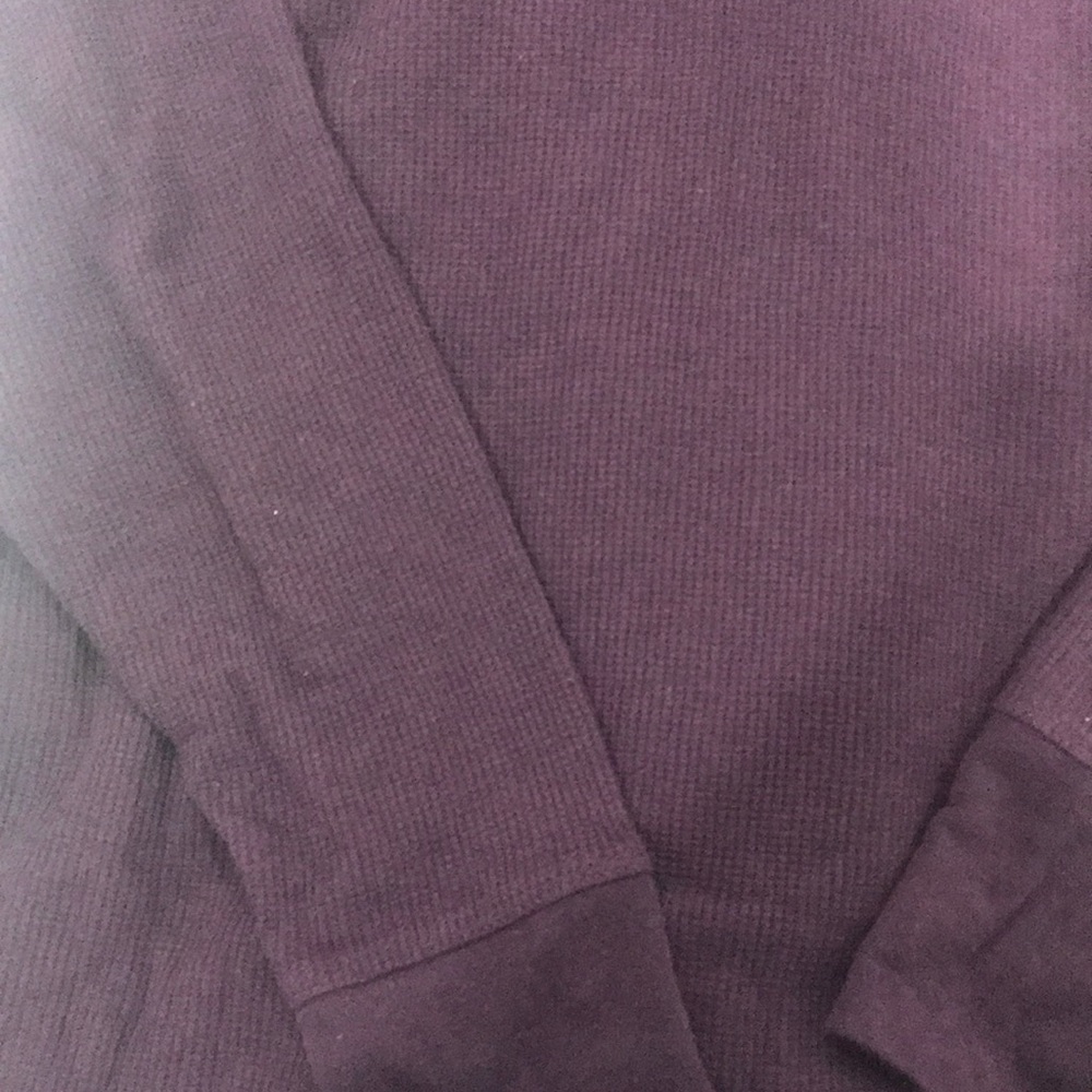 Woman’s long sleeve top - Picture 3 of 4